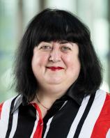 
Portraitfoto von Dr. Cristina Osterhoff, Mitglied im Toll Collect Aufsichtsrat