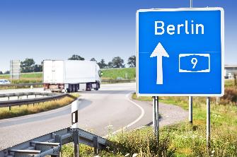
Autobahnschild A9 nach Berlin