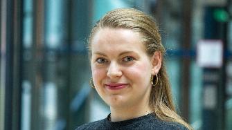 
Portrait von Louisa, Werkstudentin Kundenmanagement