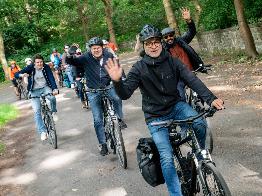 
Mitarbeitende auf gemeinsamer Fahrradtour